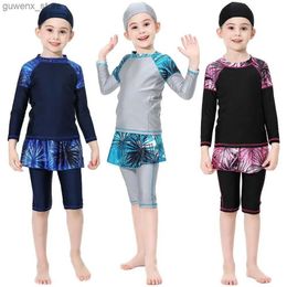 Één-stuks 3 stcs Islamitische strandkleding Burkini zwempak Kinderen meisje Arabisch zwembadweer moslim pak kostuum bescheiden volledige dekking badpak isla y240412Y240417BL7D