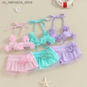 Één-stuks babymeisje Summer Swimsuit 2-delige bikini set hanger nek 3D bloemen tie top+elastische taille shorts transparant mesh zwempak Q240418