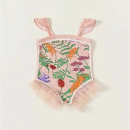 Nieuwe ldren zwempak roze kant uit één stuk eendelige zwempakstijl schattige babymeisje body set dun en zacht zwempak H240508