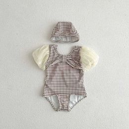 Summer Summer New Girls Swimming Wear Plaid Skinny Beach One Piece Lace Manga Baby Swimming Traje H240425