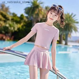 Één-stuks tweedelig meisje zwempak zomer strand zwempak skiing riem ondergoed ondergoed korte mouwen kinderpak roze zwart Q240418