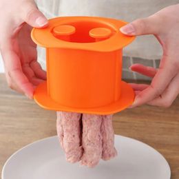 Eén druk Cevapcici Maker Keuken Hot Dog Burger Vleesvoedsel Pasta Presser Worst Making Machine Handgemaakte gadgetgereedschappen