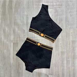 One épaule Bikini Set Designer Swimsuit Femmes de plage de la plage High Afficier des maillots de bain pour femmes et de baignade de plage d'été
