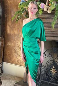 Une épaule vert émeraude robes de bal robes de soirée courtes longueur mi-mollet robes de soirée fendues sur mesure