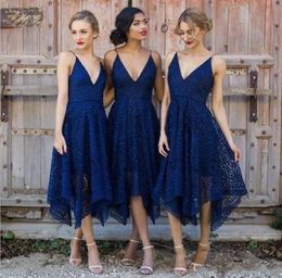 Nieuw Land Royal Blue Lace Bruidsmeisjes Jurken 2020 V-hals Backless Thee Lengte Maid of Honour Country Bruidsmeisjes Bruiloft Gastjurken BA4085