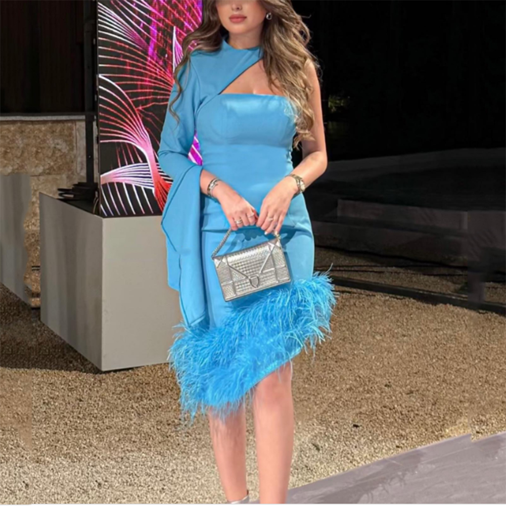Eén schouderschede avondjurken thee lengte prom jurk elegante blauwe crêpe formele feestjurk met veer