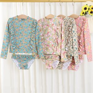 OnePieces Baby Split Traje de baño para niña Estampado floral con volantes Manga larga Top Shorts 2 piezas Traje Primavera Verano Ropa para niños Niñas Traje de baño 230421