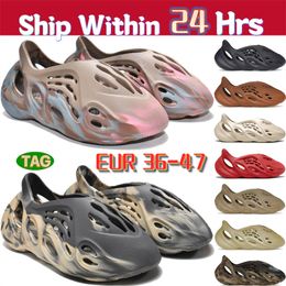 Sandalias de corredor de espuma Diapositivas de diseñador Hombres Mujeres Zapatillas de verano Playa Al aire libre Traje diario Sandalia Zapatillas de diapositivas bajas Cinder Onyx Clay Red Sand Vermilion MX Cream