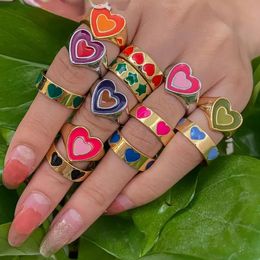 Conjuntos de anillos de amistad de resina bonitos ajustables abiertos para mujeres, chicas adolescentes, cadena de mariposa con corazón colorido, joyería apilable para dedos