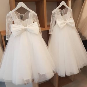 Open Back Bloem Meisjes Dreses Lace Lange Mouwen Party Communie Verjaardag Vakantie Brides Maid Meisjes Jurk Ivory Flower Girl Dress