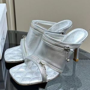 Bout carré ouvert femmes pantoufles à talons hauts concepteur de piste 2024 été nouvelle arrivée de haute qualité en cuir véritable fermeture éclair décor robe pantoufles féminines