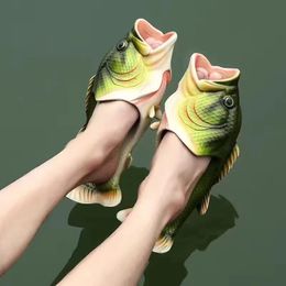Toe ouverte Mâles drôles Footwes Fish Fish Slippers Couples Outdoor Family Cartoon Animal Flip Flops Plus taille 47 Homme Chaussures 240518