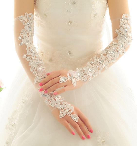 Longueur longue robe de mariée gants cristaux en diamant broderie broderie élégante gants nuptiaux en dentelle pour femmes