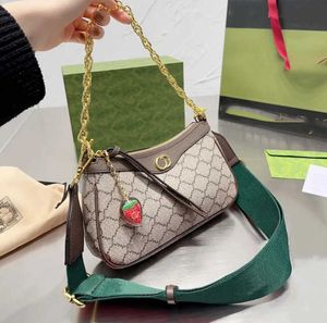 Ophidia Underarm Bag Crescent Moon Sacs à main Designer de luxe Femmes Strawberry Letters Hobo Sacs à bandoulière Réglable Rouge Et Vert