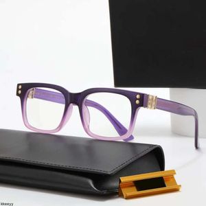 Verres optiques Lunes de luxe Femmes Lunettes de soleil Perurées Perurices Cougurable Lens Men Designer Lunettes de soleil Lunettes De Prescription Multi Color Eyeglass