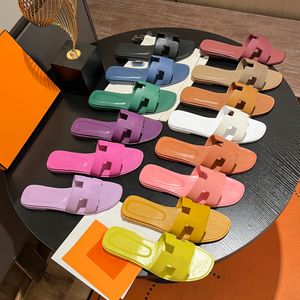 Oran Sandales en cuir décontracté Summer designer paresseux Sandale Carton ouvert Open Flip Flip Clip Lady Slides Men Femme Chaussures