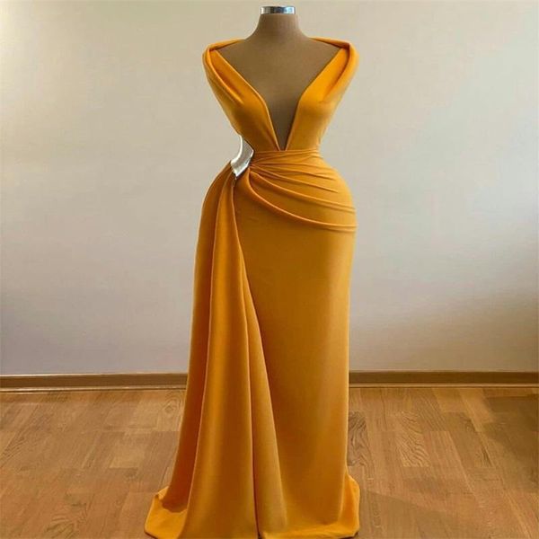 Robes de bal Orange à col en V profond, à volants simples, longueur au sol, grande taille, vêtements de cérémonie pour femmes, bon marché