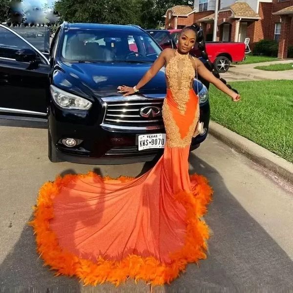 Orange Plumes Sirène Robe De Bal Pour Les Filles Noires Halter Dentelle Appliques Dos Nu Robe De Fête D'anniversaire Longue Robe De Soirée Africaine BES121