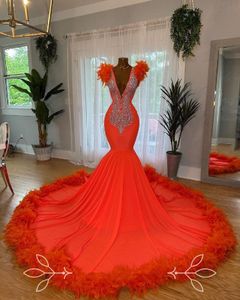 Orange Long Sparkly Sirène du soir Cérémony Robes de fête pour la fille noire 2024 Crystal Feather Prom Birthday Gala Forme Gala