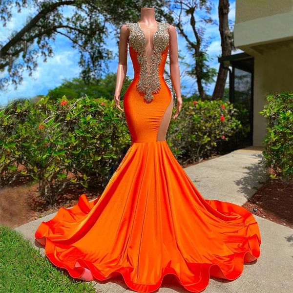 Robes de bal perlées sirène orange paillettes robes de soirée col en V profond balayage train satin robe de soirée sur mesure