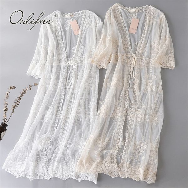 Ordifree 2019 Été Femmes Long Cardigan Manteau Tulle Maille Sexy Blanc Dentelle Plage Maxi Cardigan Blouse Outwear Vêtements De Vacances T200321