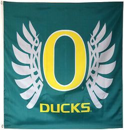 Oregon Ducks Wings Drapeau vert 3x5ft 150x90cm Impression 100D Polyester Indoor Décoration extérieure avec œillets en laiton 9703559