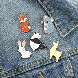 Origami Animal émail broche personnalisé renard Panda Koala alpaga lapin broche sac vêtements épinglette Badge dessin animé bijoux enfant ami