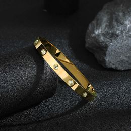 Originele 1to1 Carter-armband Nieuwe stijl trendy 18k gouden armband vrouwelijke niche creatief ontwerp lichte luxe koud en onverschillig dezelfde diamant ingelegd voor vriendinnen