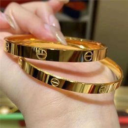 Originele 1to1 Cartres Armband Seize Nansha Gold Card Home Dames Schroefpatroon Gesp Expert Ring Tiktok Live-uitzending T36D