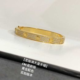 Bracelet original 1to1 Cartres V Gold Family Classic Wide Edition All Sky Star pour femme plaqué avec rose 18 carats CNC Craft Full Diamond Micro Set B20Q XH0Q