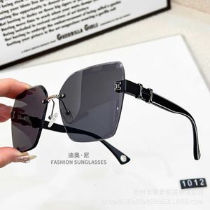 Original 1to1 Home H 2024 nouvelles lunettes de soleil Mode style de luxe haut de gamme Bord coupé en cristal Tiktok Meilleur choix pour la diffusion en direct YWW3