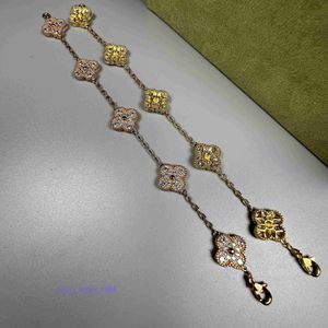 Original 1to1 Van C-A Version haute Nouveau Vanke Yabao Clover Bracelet Women's V Gold Full Diamond 18K Rose Lucky Grass Flowuuzm