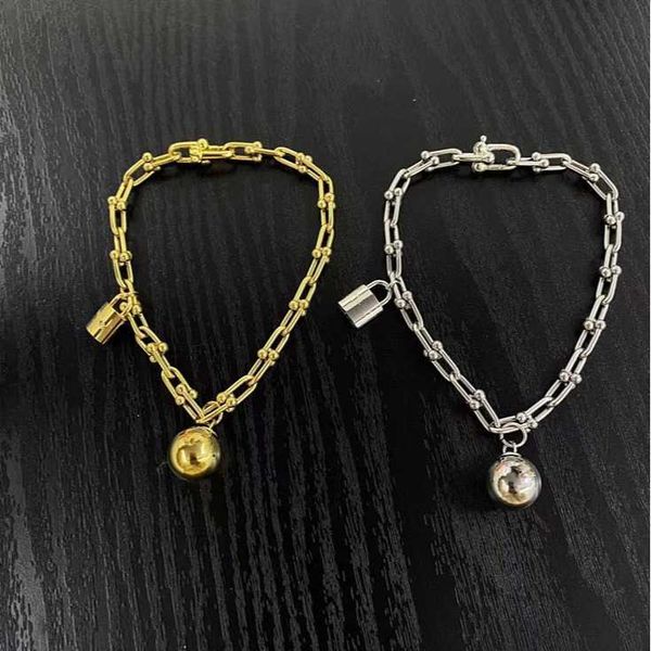 Marque originale bijoux à bas prix gravé or 18 carats titane acier femmes TFF classique perle nouveau bracelet