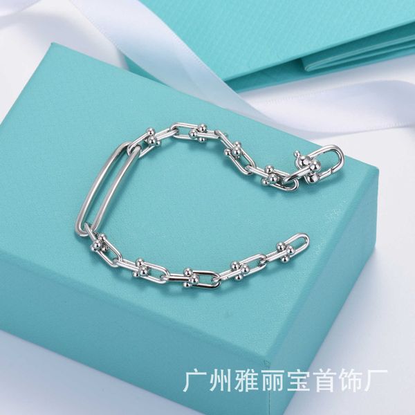 Marque d'origine ts Savis même bracelet en fer à cheval en forme de U réel grenage électroplaste chaîne de serrure métallique en métal froid couple couple à main avec logo