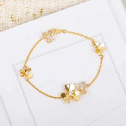 Bracelet de fleur de taille d'or asiatique van Trefoil Lucky Five Full Diamond Bud Mo Bijoux de pétale