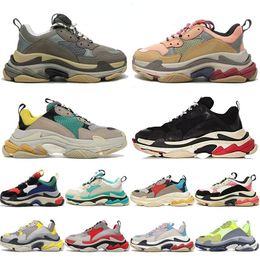 Chaussures décontractées d'origine Paris Triple S Womens Mens Chaussures papa tout noir blanc vert rose rouge concepteurs de lacep fond plat en cristal sneakers schuhe chunky s