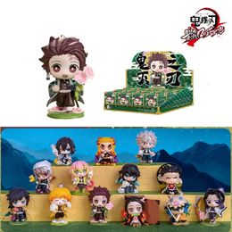 Original Demon Slayer Blind Box Jouets Kamado Tanjirou Kamado Nezuko Box Pvc Anime Figure Modèle Mystery Box Mâle Poupée Pour Enfant Cadeau 240315