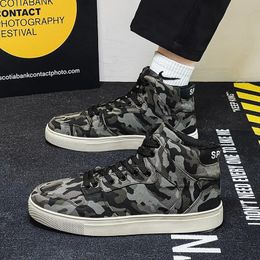 Conception originale Camouflage hommes chaussures de skateboard plat antidérapant toile baskets homme à lacets haut hommes grande taille 47 240219