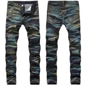 Design original Jeans élastiques Pantalons pour hommes Longs Hommes Mode Peint Camouflage Stretch Droit Slim Pantalon en denim imprimé 210716