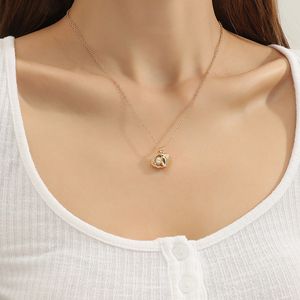Design original à la mode et minimaliste Style de banlieue exquis Prêtre de coquille de chaîne mince avec collier pour femmes perlé
