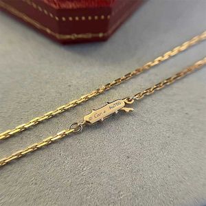 Originele ontwerper Carter Gold Ploated 18K Rose Gold Round Cake Necklace Dames Classic Three Diamond Full Collarbone Chain Fashionable NOQC