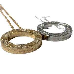 Originele Designer Gold Carter Round Cake Necklace vervaagt geen Diamonds Volledige Diamond Sky Star Vriendin Gift Rose Lock Bone