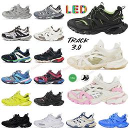 Balencaigas Des Chaussures Balenciaga Track 3 LED Tracks 3.0 Baskets Noir Blanc Vert Transparent Triple S 17FW Scarpe Course Hommes Femmes Plate-form Shoes【code ：L】 Sneakers