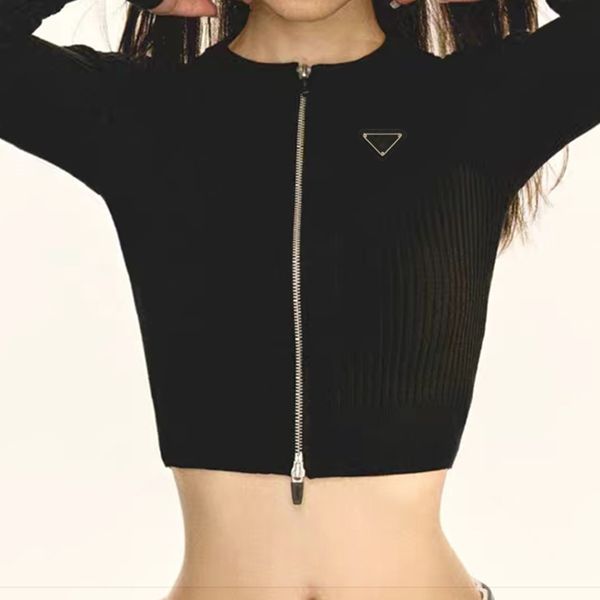T-shirt haut pour femme de créateur de mode original Cardigan en tricot mince pour femme T-shirt avec étiquette triangulaire Cardigan sexy pour femme Fermeture éclair Chemise slim à manches longues