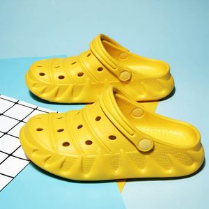 Originele outdoor slippers Twee dragen grot schoenen zomer tij om te passen bij de ademend strand sandalen backtracking mannen en vrouwen