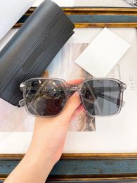 Des lunettes de soleil rétro à la mode et à la mode de qualité design neutre luxueux pour femmes et hommes S6F 240401
