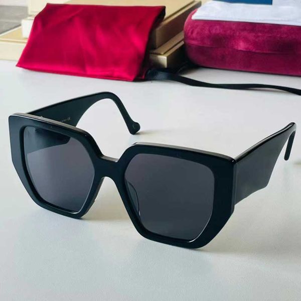 Gafas de sol de marca de lujo de calidad original GG0956S Marco grande negro Patillas con logotipo Moda para todos los partidos Gafas para hombres y mujeres Protección UV Tamaño 54-19-145