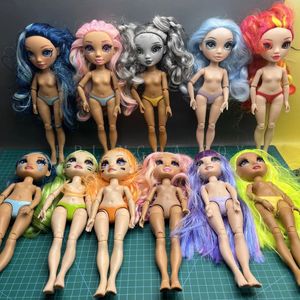 Originele Rainbow Middle School Fashion Grote Zus Poppen kunnen kiezen voor DIY Body Girl Dress up Gift Toys 240129