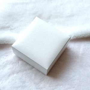 Cajas de embalaje de joyería blanca original con almohada negra para Pandora pulsera brazaletes collares pendientes caja de joyería de exhibición