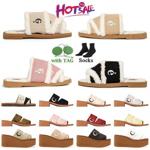 sandales féminines d'origine Luxury Luxury Woody Mule Slides Beige Blanc Blanc Blanc Black Floor Designer Fuzzy Fur Fluffy Slippers Summer Shoes Sliders Woman Famous Sandles Slides bon marché